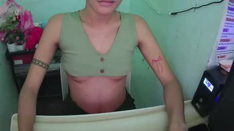 alexa04052007 online show from 10/07/25, 06:32