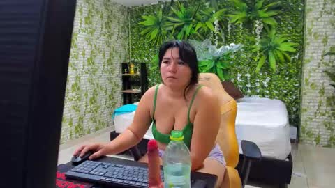 alexa1aome online show from 12/21/25, 08:27