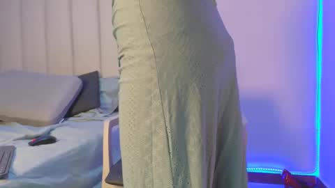 Snapshot of alexa472 chatting on 10/08/25, 12:52 Alexa online show from 10/08/25, 12:52