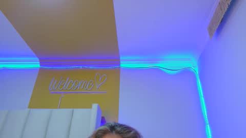 Snapshot of alexa472 chatting on 11/23/25, 05:51 Alexa online show from 11/23/25, 05:51