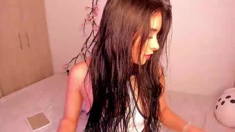 Snapshot of alexa_6908 chatting on 11/17/25, 09:42 alexa online show from 11/17/25, 09:42