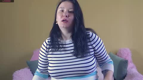 Snapshot of alexa__lexie chatting on 10/22/25, 09:53 Alexa online show from 10/22/25, 09:53