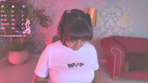 Snapshot of alexa_cruz__ chatting on 04/25/26, 11:46 Alexa online show from 04/25/26, 11:46