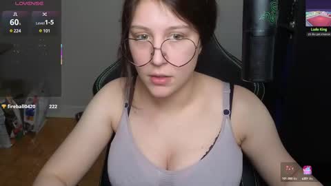 dont be afraid to click social media link its  working  just click on that  online show from 02/13/25, 03:50