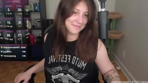 dont be afraid to click social media link its  working  just click on that  online show from 09/30/25, 11:43