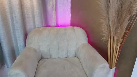 Snapshot of alexa_foxx27 chatting on 03/05/25, 08:53 alexa_foxx27 online show from 03/05/25, 08:53