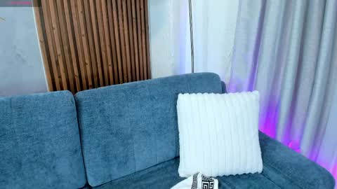 alexa_foxx27 online show from 05/09/26, 07:41