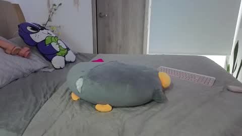 Snapshot of alexa_kira chatting on 02/23/26, 04:04 alexa_kira online show from 02/23/26, 04:04