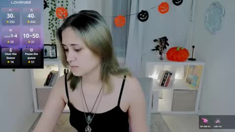 alexa_lexi online show from 10/25/25, 11:07