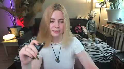 alexa_pirs online show from 06/18/26, 11:03