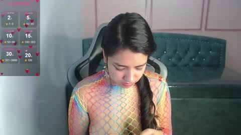 Snapshot of alexa_romero_t chatting on 10/22/25, 12:05 Alexandra online show from 10/22/25, 12:05