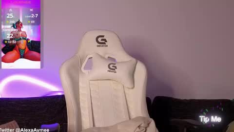 Snapshot of alexaaimee chatting on 02/15/26, 10:28 Alexa online show from 02/15/26, 10:28