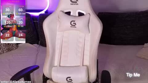 Snapshot of alexaaimee chatting on 03/24/26, 12:32 Alexa online show from 03/24/26, 12:32