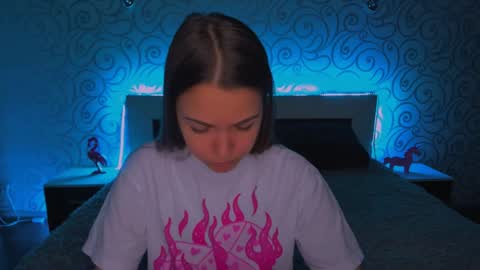 Snapshot of alexabarkley chatting on 12/03/24, 03:20 angel online show from 12/03/24, 03:20