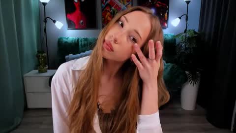 AlexaHarmon online show from 11/24/25, 06:24