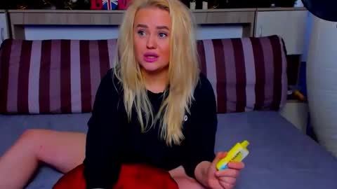 Snapshot of alexalavibes chatting on 02/21/26, 06:36 AlexaLaVibes online show from 02/21/26, 06:36