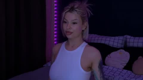Snapshot of alexamason chatting on 06/21/26, 02:03 Alexa Mason online show from 06/21/26, 02:03