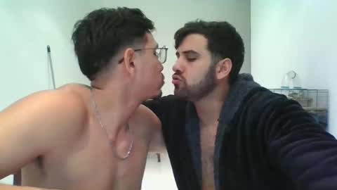 Snapshot of alexandbrandom chatting on 09/27/25, 11:10 Dotados online show from 09/27/25, 11:10