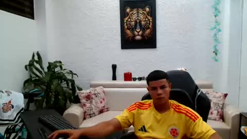 Snapshot of alexander_cr chatting on 07/03/26, 08:48 Alexander online show from 07/03/26, 08:48
