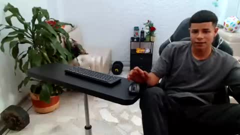 Snapshot of alexander_cr chatting on 07/06/26, 09:17 Alexander online show from 07/06/26, 09:17