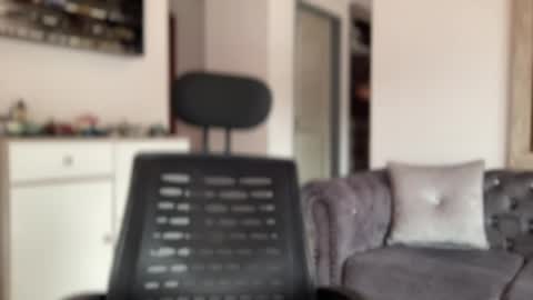 Snapshot of alexandergrey760886 chatting on 07/19/26, 06:33 alexander grey online show from 07/19/26, 06:33