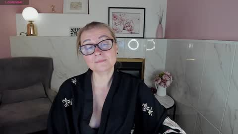 Alexandra online show from 12/27/24, 02:58