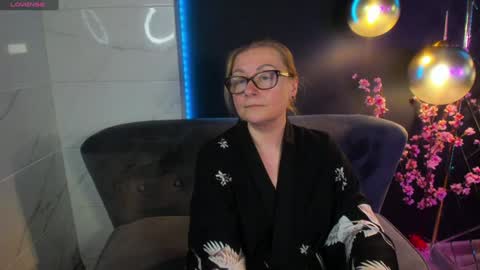 Alexandra online show from 01/06/25, 02:15