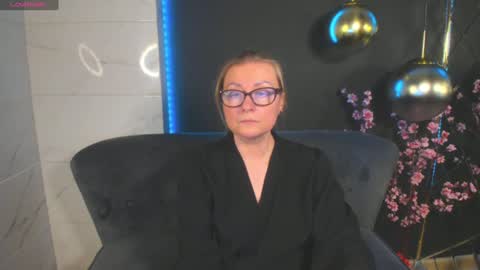 Alexandra online show from 01/13/25, 01:45