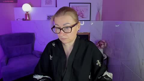 Alexandra online show from 01/19/25, 01:22