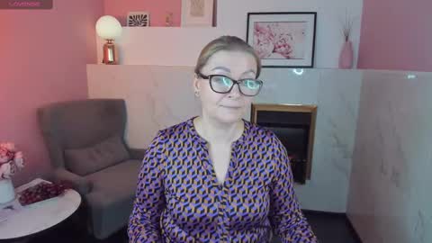 Alexandra online show from 02/25/25, 12:34