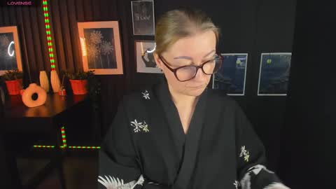 Alexandra online show from 03/05/25, 04:24