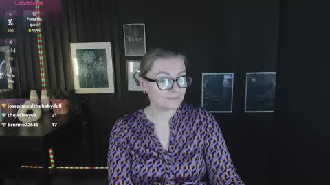 Alexandra online show from 03/07/25, 10:56