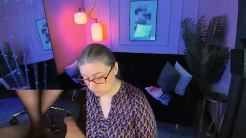 Alexandra online show from 04/28/26, 09:20