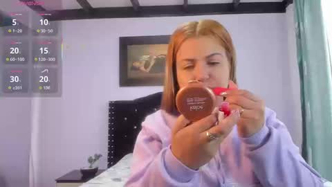 Snapshot of alexandra_torress chatting on 10/17/25, 03:36 alexandra online show from 10/17/25, 03:36