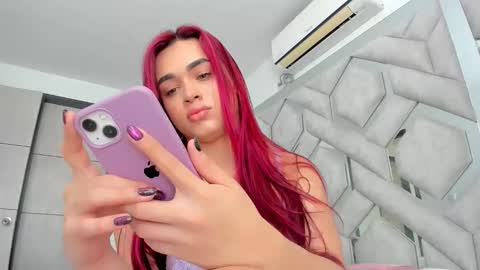Alexandra ig  alexandraax09  online show from 05/04/26, 02:57