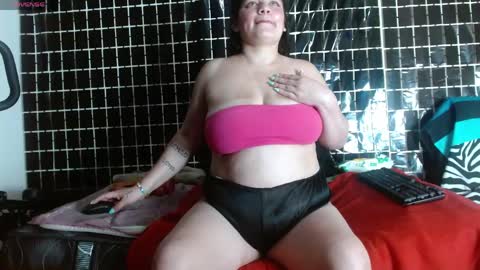 Snapshot of alexandra_xxx_ chatting on 04/23/26, 05:08 alexandra_xxx_ online show from 04/23/26, 05:08