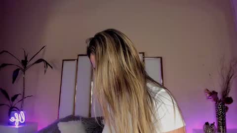Snapshot of alexandraa_gomez chatting on 09/13/25, 08:08 alexandraa_gomez online show from 09/13/25, 08:08
