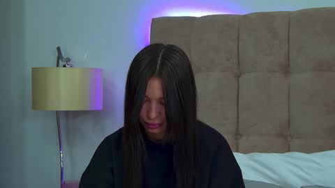 AlexandraBloom online show from 11/08/25, 06:24