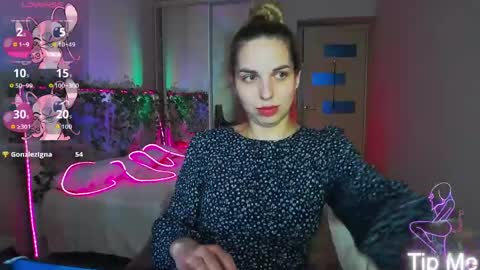 Snapshot of alexandracandy chatting on 05/11/26, 04:15 alexandracandy online show from 05/11/26, 04:15