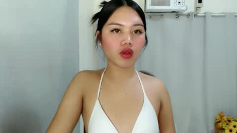 Snapshot of alexandralovely_9 chatting on 02/11/26, 11:32 Andrea online show from 02/11/26, 11:32