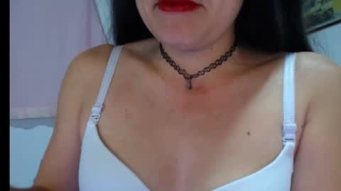 Snapshot of alexandrasaen chatting on 11/10/25, 02:43 alexandrasaen online show from 11/10/25, 02:43