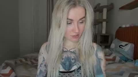 Snapshot of alexarush chatting on 10/28/25, 05:59 alexarush online show from 10/28/25, 05:59