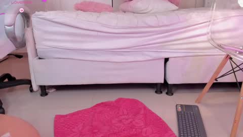 Snapshot of alexaworld chatting on 12/03/24, 08:27 lexandra online show from 12/03/24, 08:27