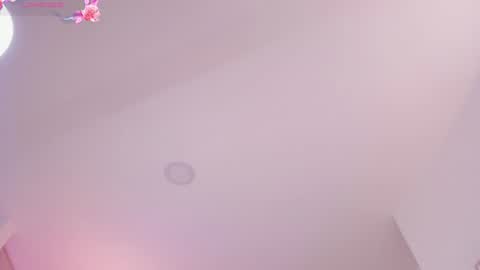 Snapshot of alexaworld chatting on 12/10/24, 11:22 lexandra online show from 12/10/24, 11:22