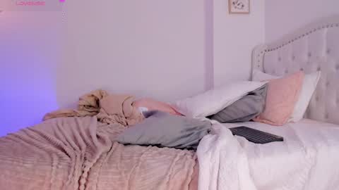 Snapshot of alexaworld chatting on 02/14/25, 07:49 lexandra online show from 02/14/25, 07:49