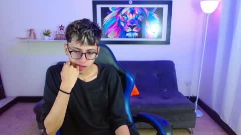 alex online show from 05/05/26, 01:52