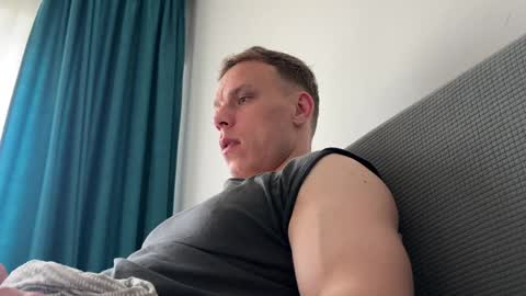 Snapshot of alexfit96 chatting on 05/03/26, 03:40 alexfit96 online show from 05/03/26, 03:40