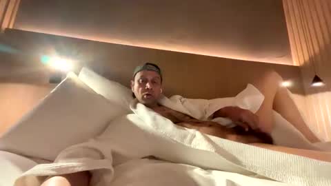 Snapshot of alexgeorge1140 chatting on 03/04/25, 09:32 alexgeorge1140 online show from 03/04/25, 09:32