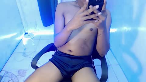 Snapshot of alexgrayanx chatting on 09/15/25, 07:03 alexgrayanx online show from 09/15/25, 07:03