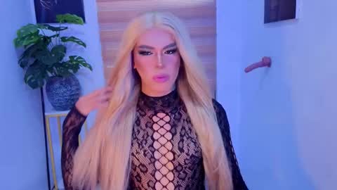 Snapshot of alexgrayanx chatting on 11/17/25, 06:41 alexgrayanx online show from 11/17/25, 06:41